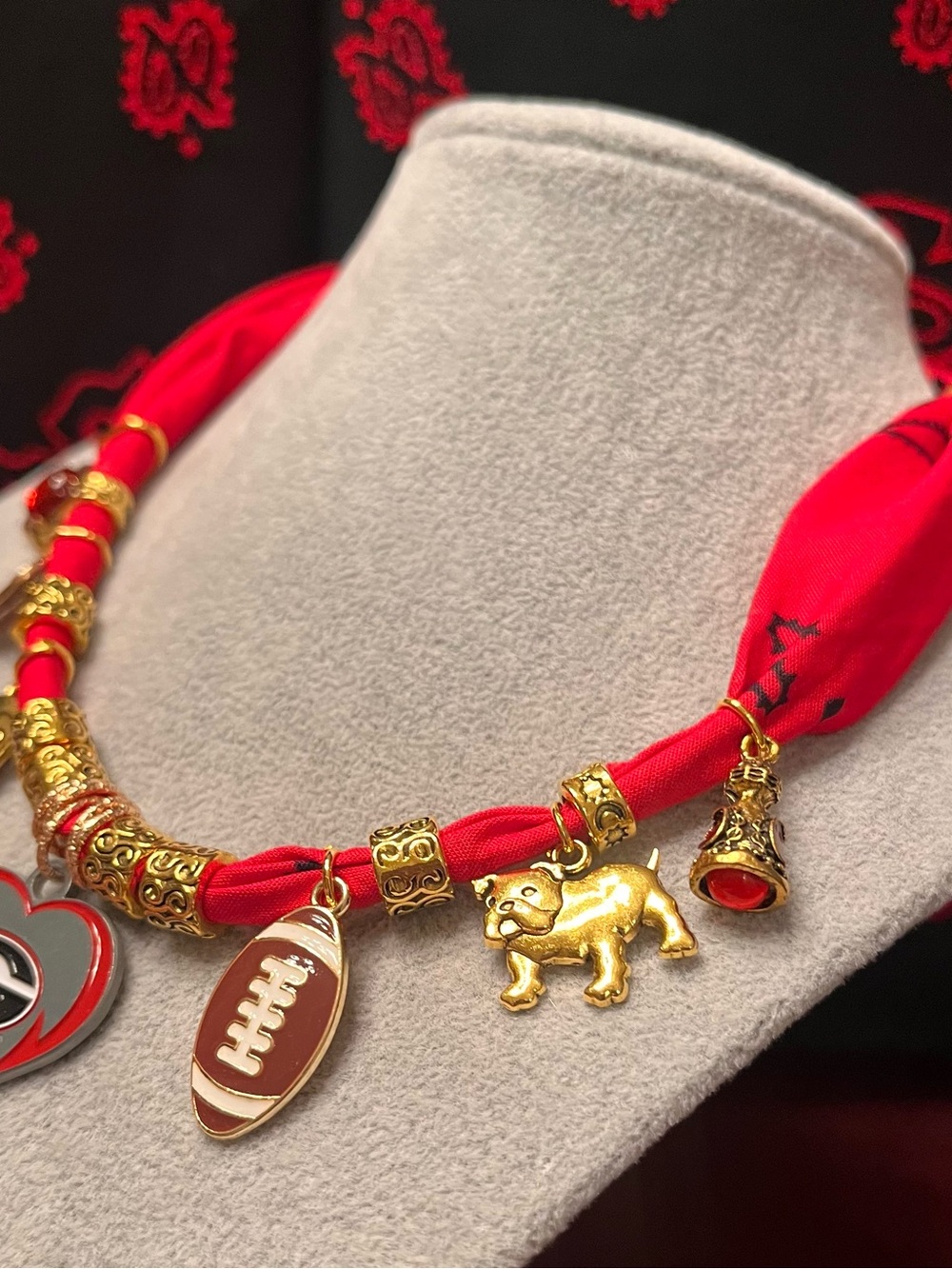 University of Georgia Bandana Charm Necklace, UGA, Georgia Bulldogs, 28” - Picture 4 of 6